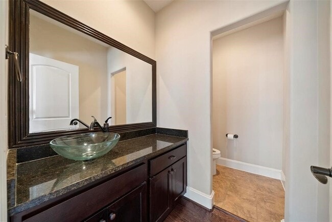 Building Photo - 835 Garden Oaks Trce