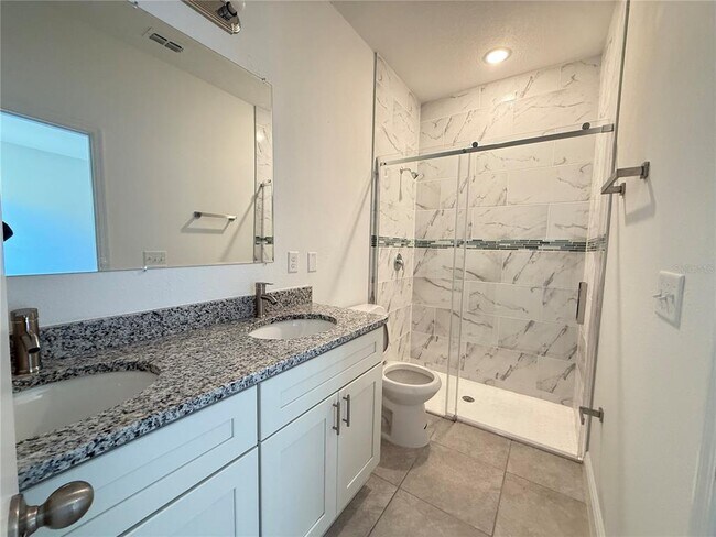 Building Photo - 6365 SW 156th Pl