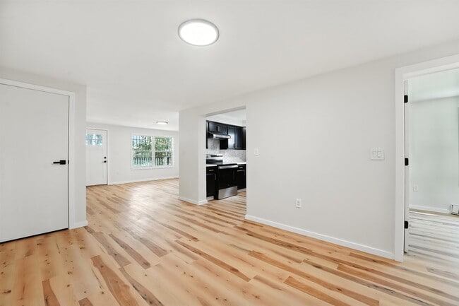 Building Photo - 338-340-340 Halladay St
