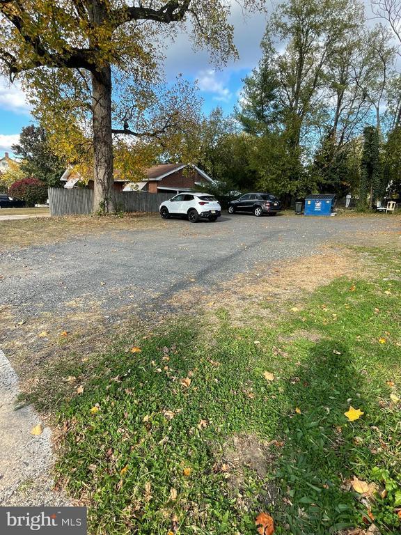 Building Photo - 7701 Park Ave