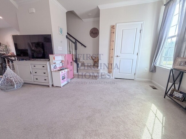 Building Photo - Village Oaks Townhome 3bed/2.5Bath