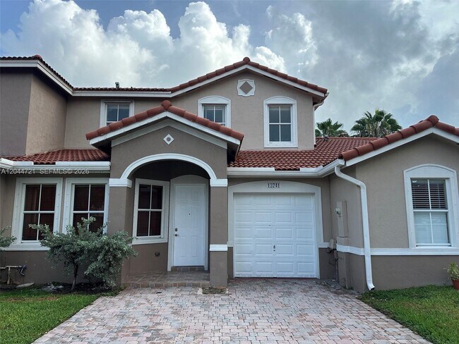 Building Photo - 13741 SW 274th Terrace