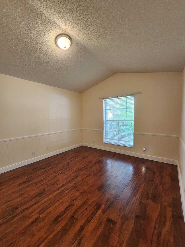 Building Photo - 7705 Forest Green Ln