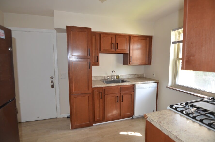 Building Photo - 6235 Cortelyou Ave