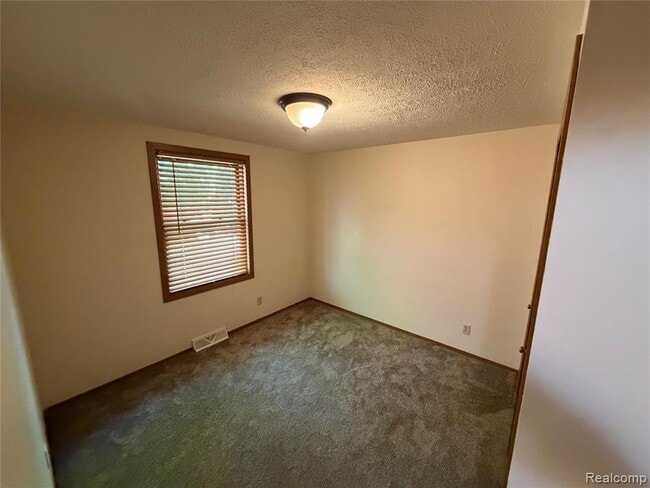 Building Photo - 8427 Carols Dr