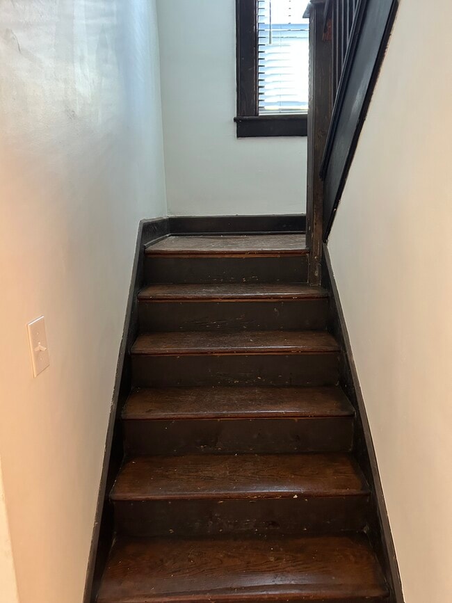 Building Photo - 5107 N College Ave