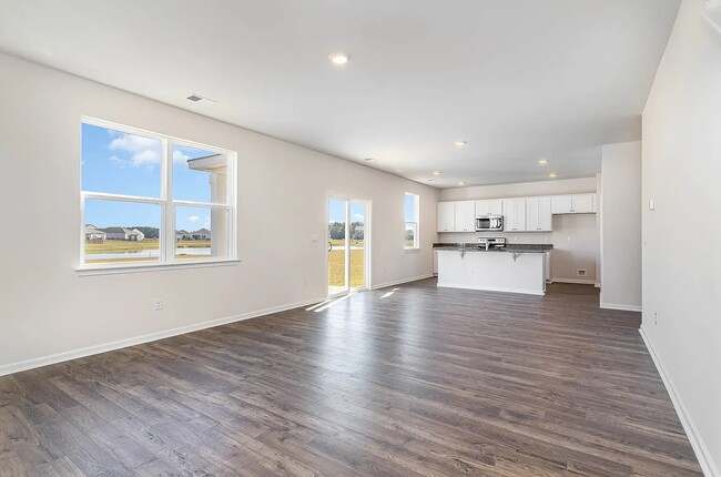 Building Photo - 304 Picnic Basket Pl
