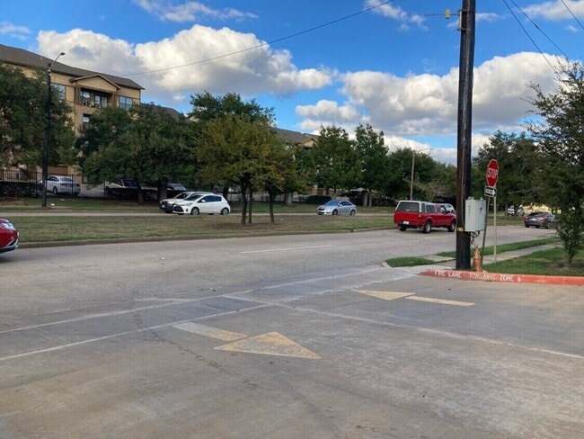 Building Photo - 12917 W Bellfort Ave