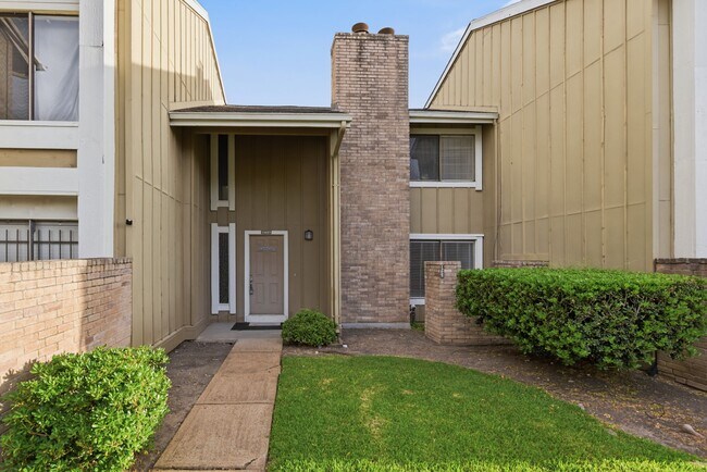 Building Photo - 12027 Willow Trail