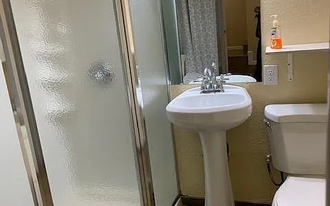 Building Photo - 546 Trackrock Camp Rd