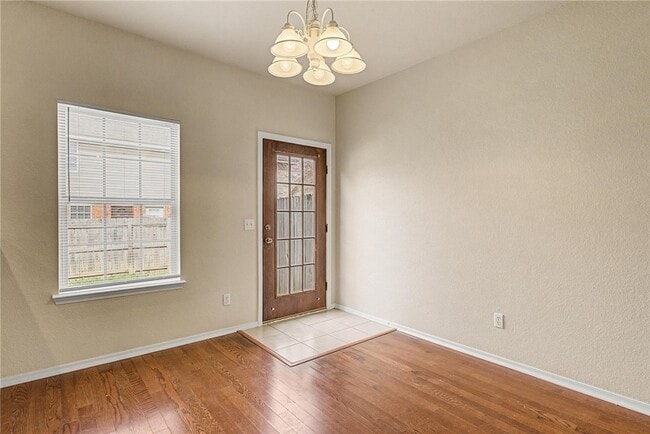 Building Photo - 3102 SW Deerfield Blvd