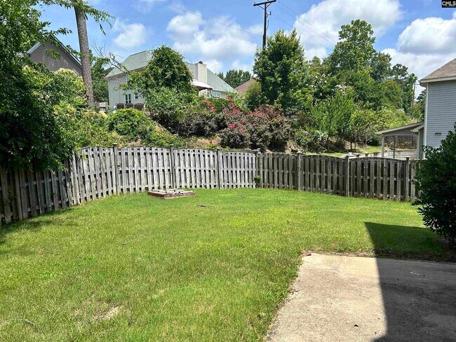 Building Photo - 219 Greenstone Way