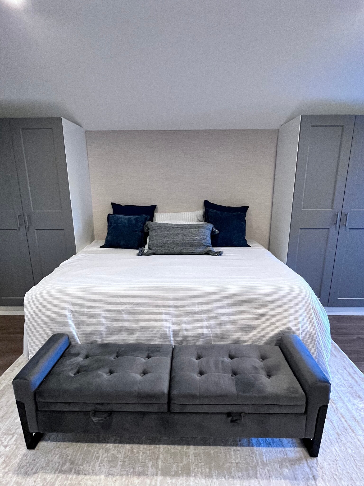 Interior - 7718 Sedan Ave