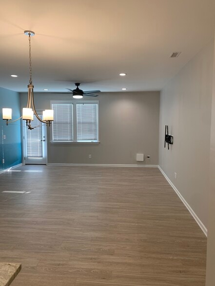 Great Room/Dining - 1353 Fitchie Pl