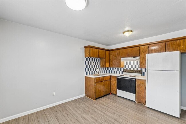 Building Photo - 1401 E St