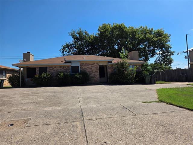 Primary Photo - 2411 Springmont Ct