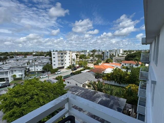 Building Photo - 7800 Carlyle Ave