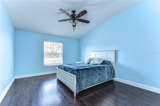 Building Photo - 3292 Covered Bridge Dr E