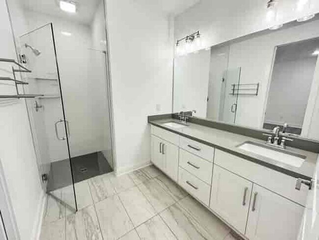Building Photo - 403 Burgundy Wy