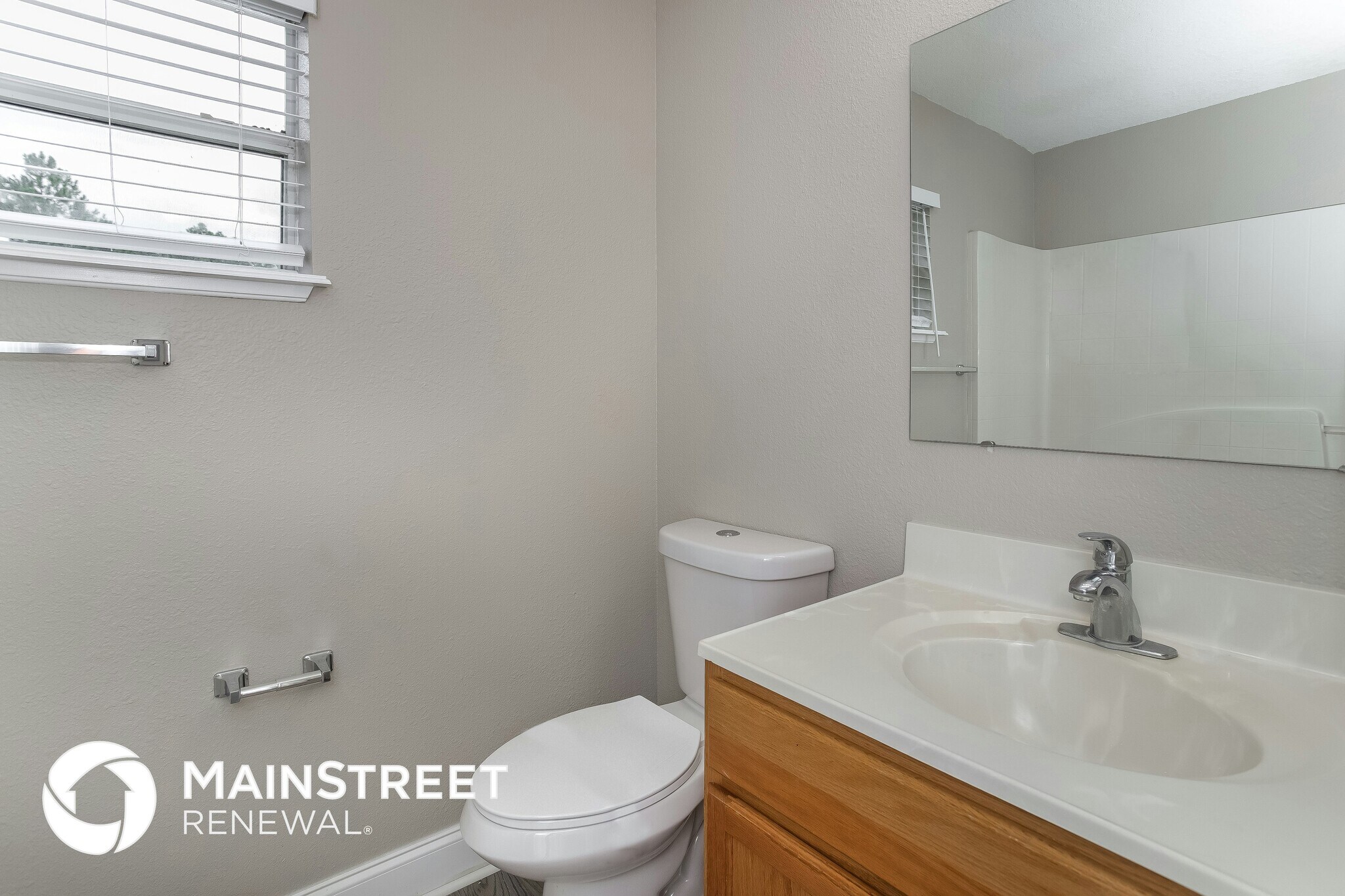 Building Photo - 1118 Chesterfield Ct