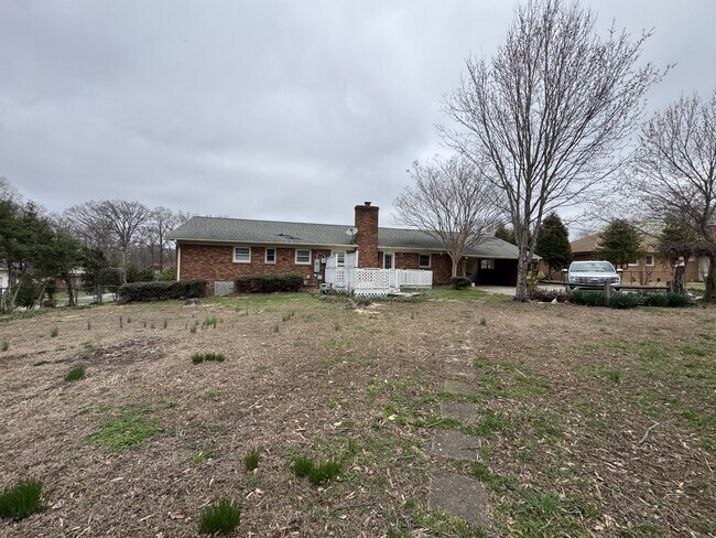 Building Photo - 1032 Belmorrow Dr