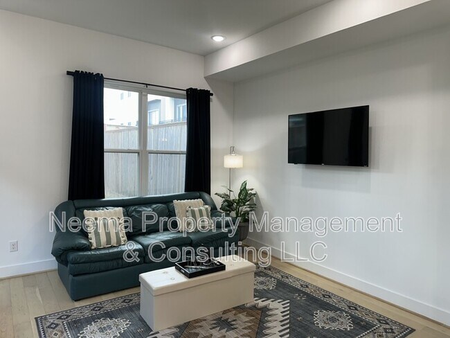 Building Photo - 1711 Ruth St