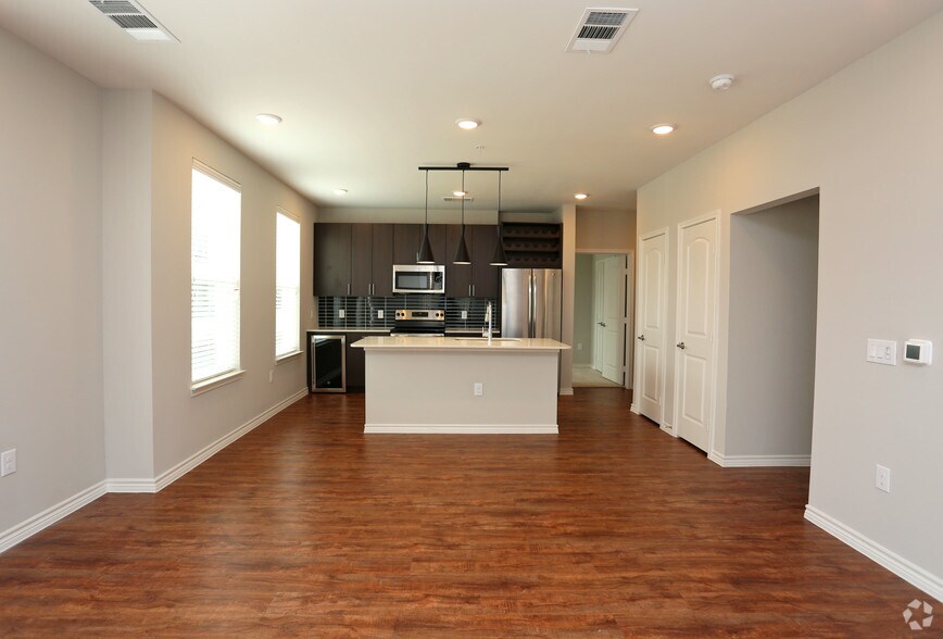 Interior Photo - Oxford At Lake View
