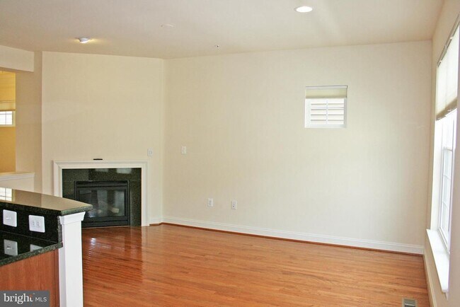 Building Photo - 12609 Horseshoe Bend Cir