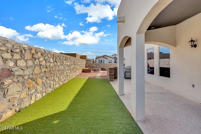 Building Photo - 12165 Dome Ct