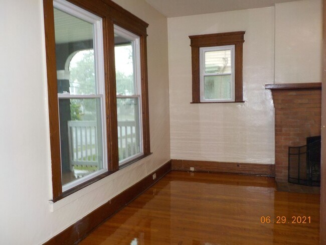 Building Photo - 969-971 Lancaster Ave