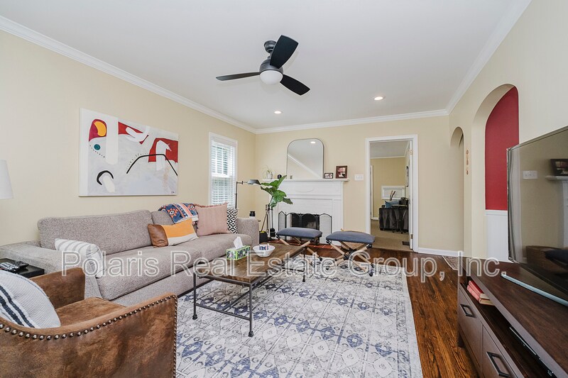 Building Photo - 5916 Crittenden Ave