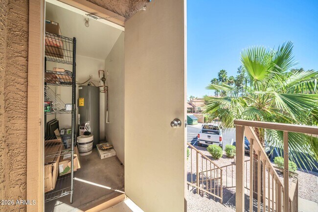 Building Photo - 8787 E Mountain View Rd