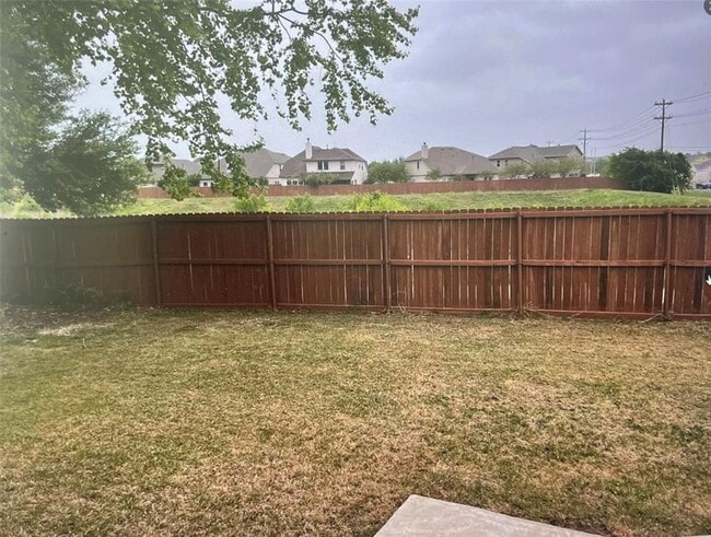 Building Photo - 1341 Beechwood Dr