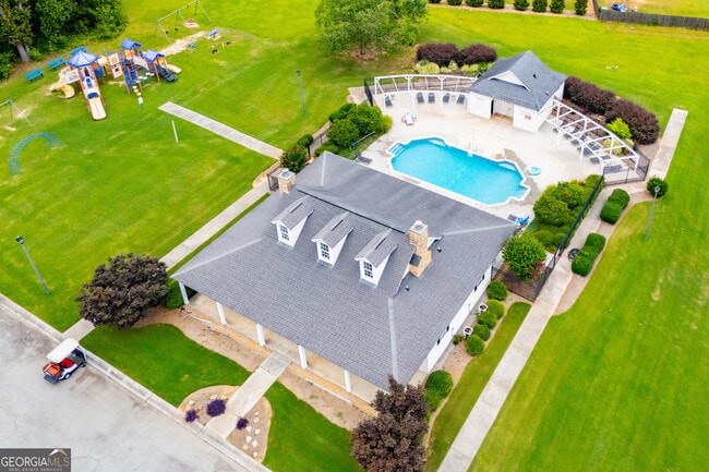 Building Photo - 132 Springwood Dr