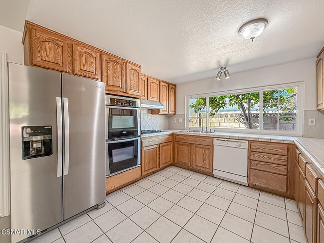 Building Photo - 2561 Heywood St