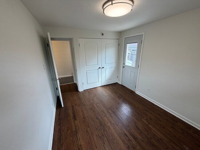 Building Photo - 26 E Washington Ave