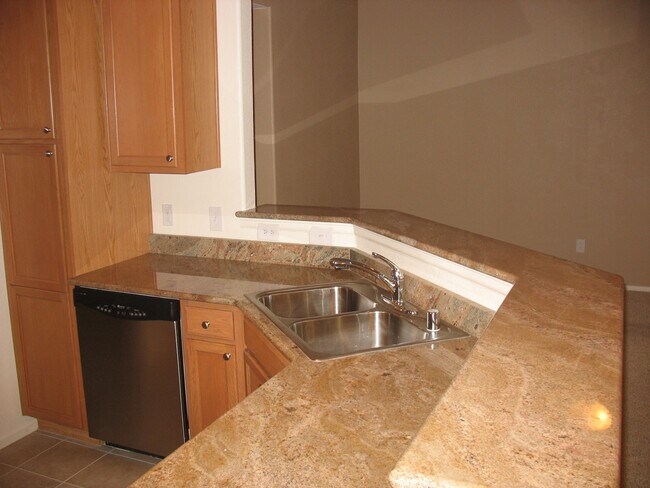 Kitchen Granite Countertops - 2855 Blue Sky Cir
