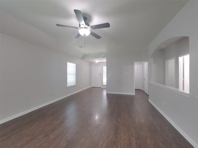 Building Photo - 2331 Gianna Way