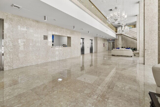 Building Photo - 4020 Galt Ocean Dr