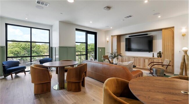 Building Photo - 5902 Westminster Dr