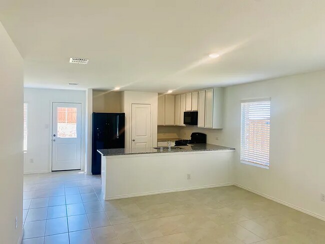 Building Photo - 1408 Vattier St