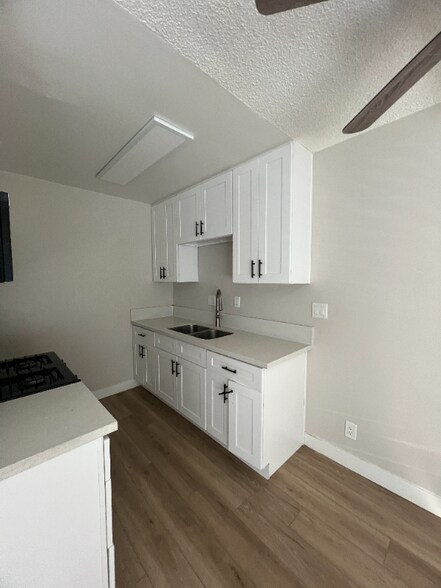 Building Photo - 10761 Palma Vista Ave