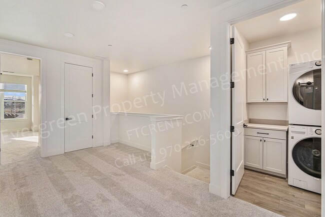 Building Photo - Beautiful Townhome in Kechter Farms!
