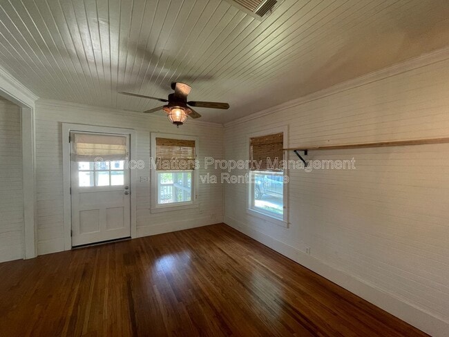 Building Photo - 2318 N 17th Ave