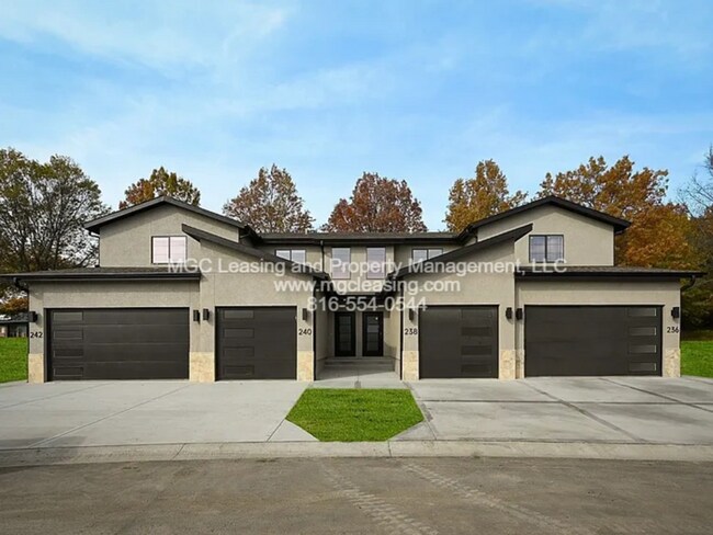Building Photo - Oak Ridge Falls – Modern 3-Bedroom Townhome with 2-Car Garage, ask about our September Special!