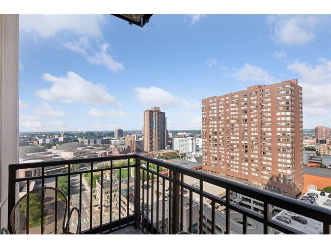 Building Photo - 201 S 11th St