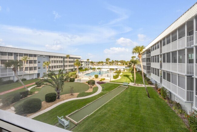 Building Photo - New Smyrna Fully Furnished 2BD/2BA Beach Condo in Waterfront Community!