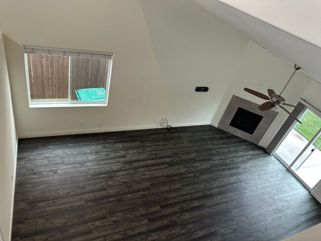 Building Photo - Just reduced! Beautiful home in templeton