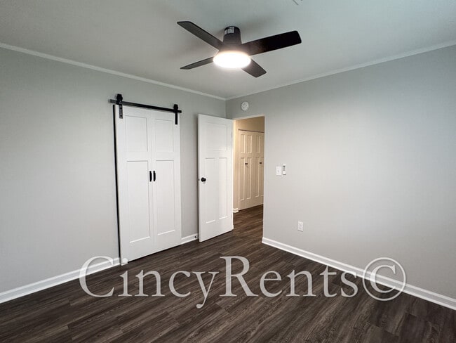Building Photo - 988 Stratford Pl