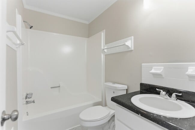 Building Photo - 10118 Lonesome Pine Dr